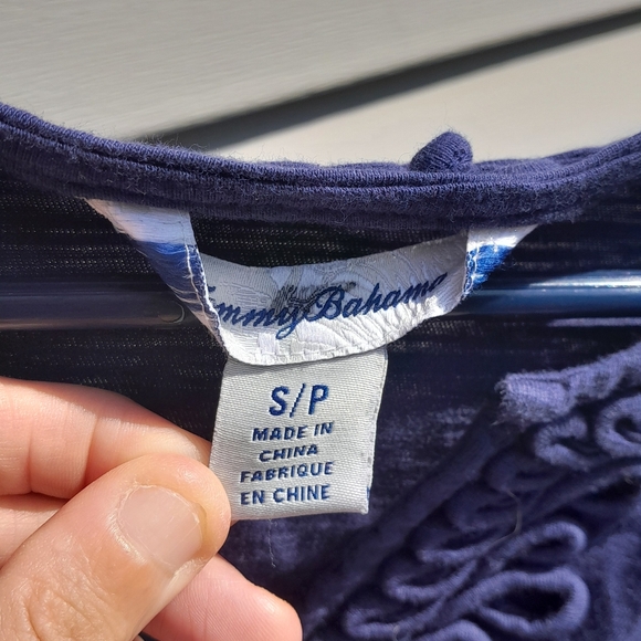 Tommy Bahama Womens S/P Deep Blue V-Neck Blouse GUC - Picture 2 of 3